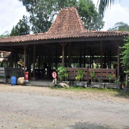 The Pikas Resort Wonosobo Exterior photo